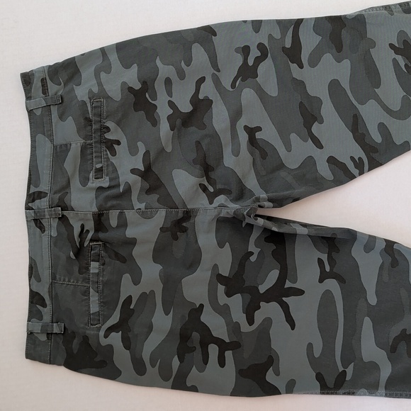 Gap "Gap for Good" Girlfriend Khaki Camouflage Pants 10 Green Pockets - Picture 10 of 15
